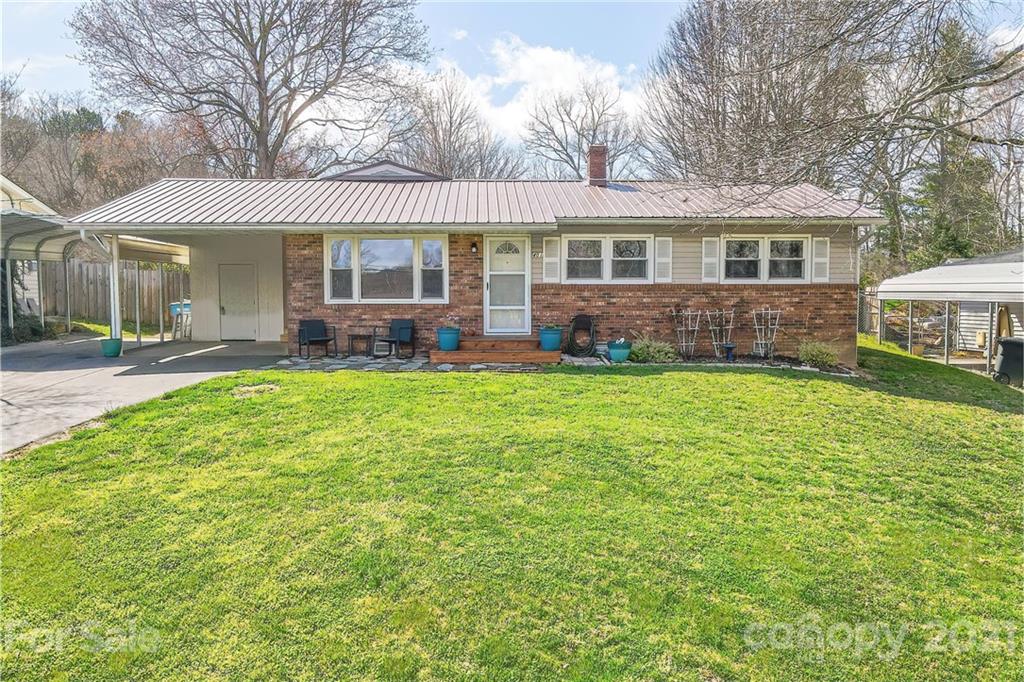 401 Rowland Road Swannanoa NC 28778