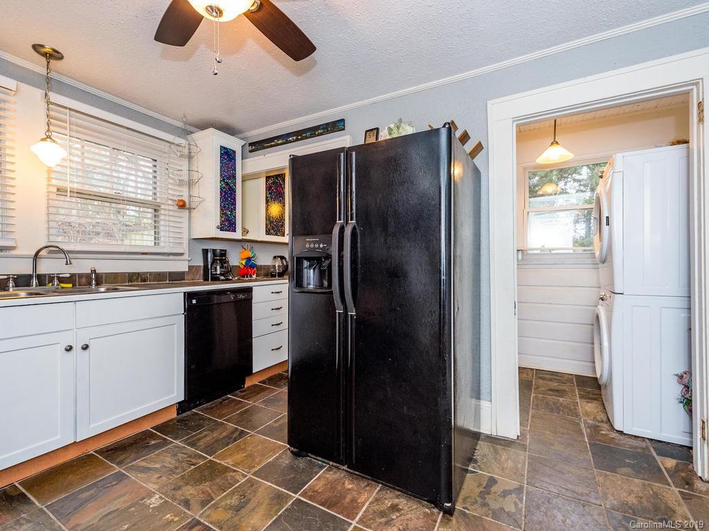 65 Laurel Loop Asheville NC 28806