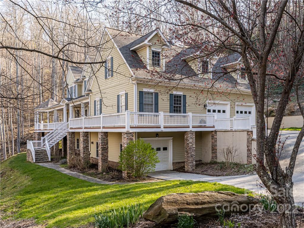 18 Woodsong Drive Asheville NC 28803