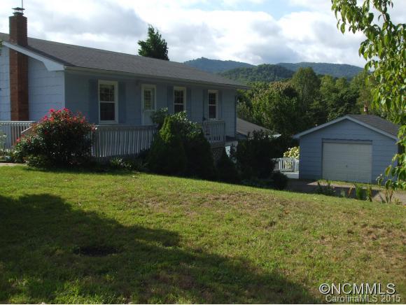 14 Essex Place Clyde NC 28721