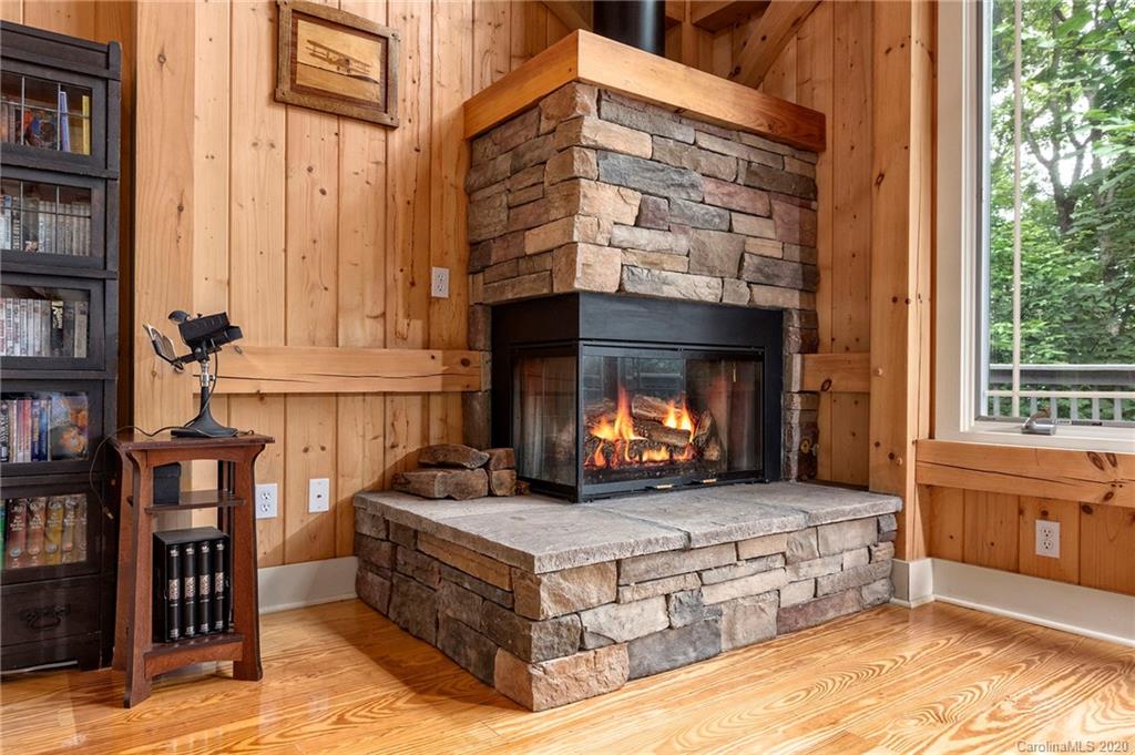 24 Mossy Rock Lane Leicester NC 28748