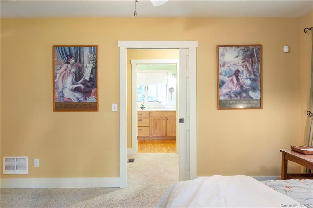 24 Mossy Rock Lane Leicester NC 28748