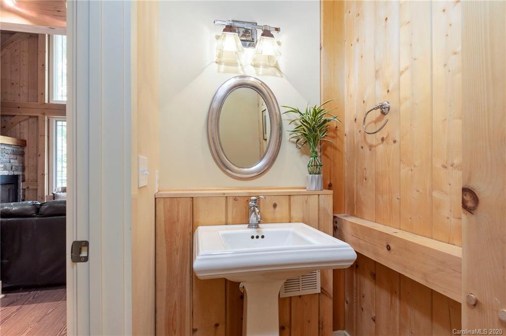 24 Mossy Rock Lane Leicester NC 28748