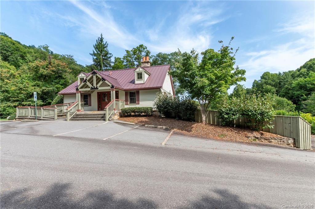 24 Mossy Rock Lane Leicester NC 28748