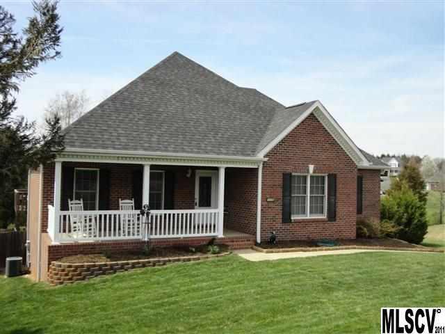1648 Terra Cotta Drive Hickory NC 28602