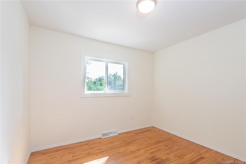41 Perdue Place Asheville NC 28806