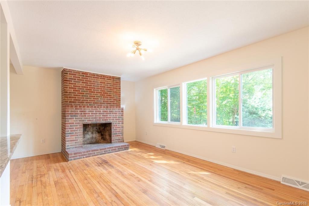 41 Perdue Place Asheville NC 28806