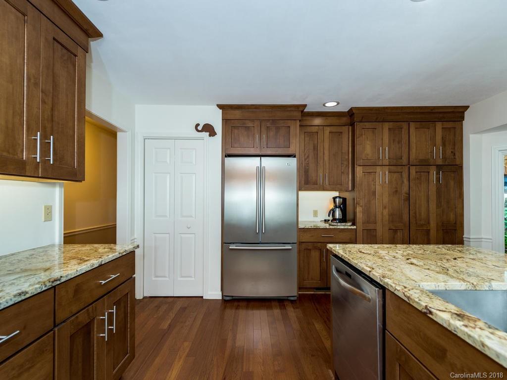 25 Gardenwood Lane Asheville NC 28803