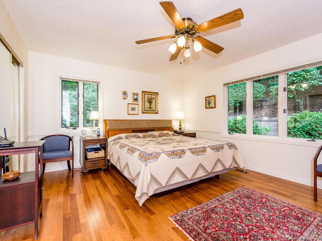 25 Gardenwood Lane Asheville NC 28803