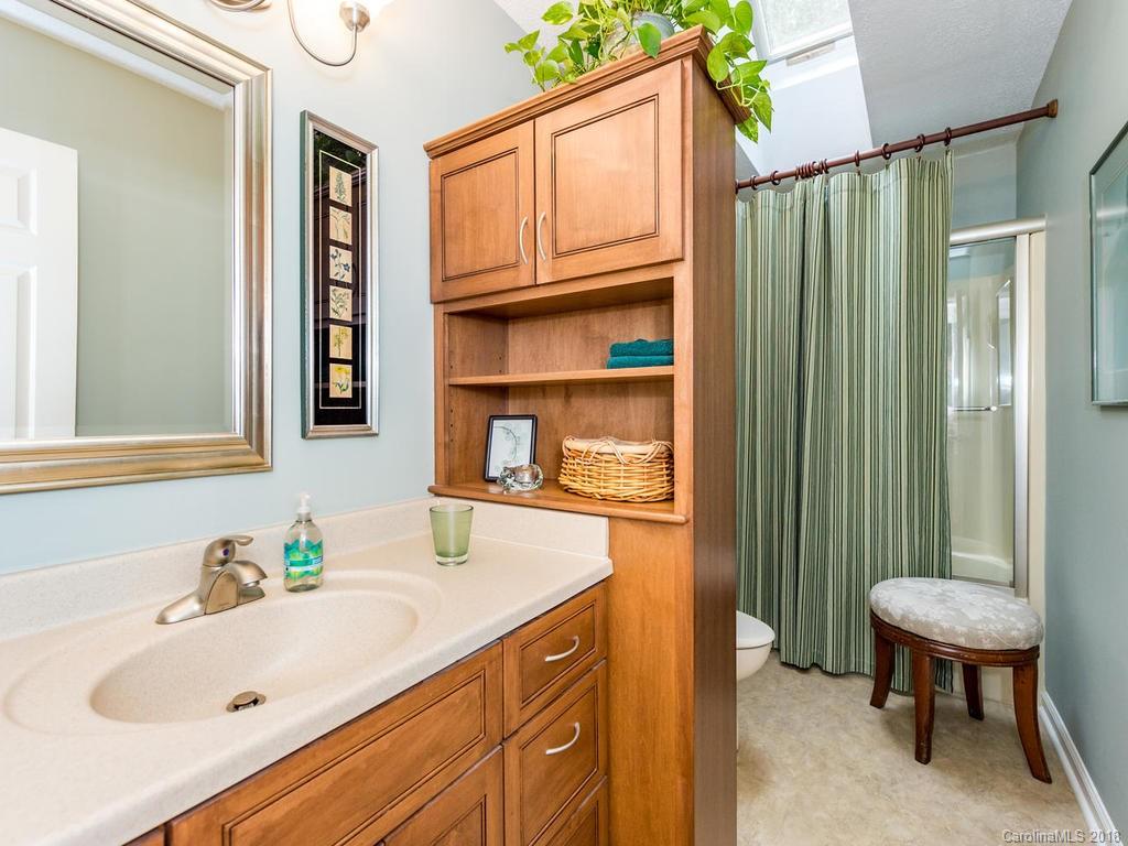 25 Gardenwood Lane Asheville NC 28803