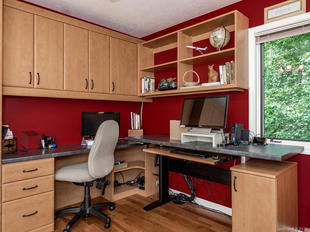 25 Gardenwood Lane Asheville NC 28803