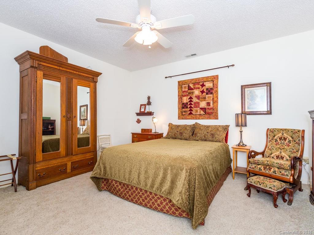 25 Gardenwood Lane Asheville NC 28803