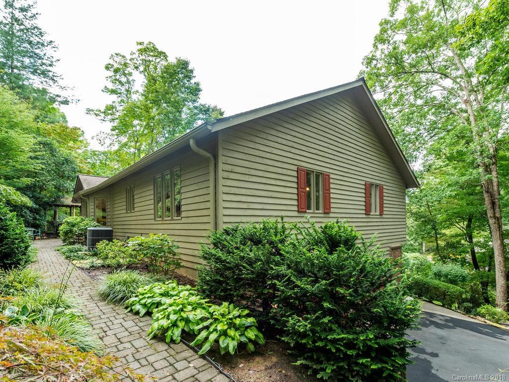 25 Gardenwood Lane Asheville NC 28803