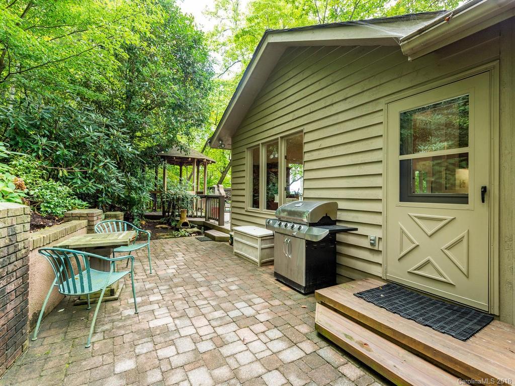 25 Gardenwood Lane Asheville NC 28803