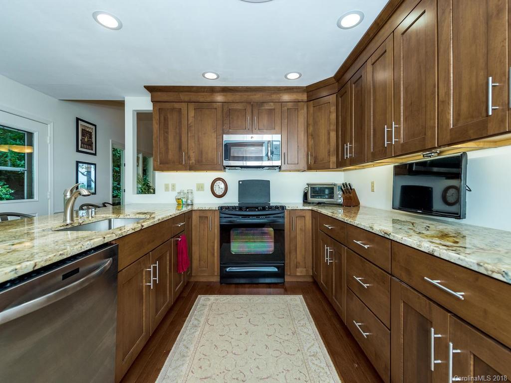 25 Gardenwood Lane Asheville NC 28803