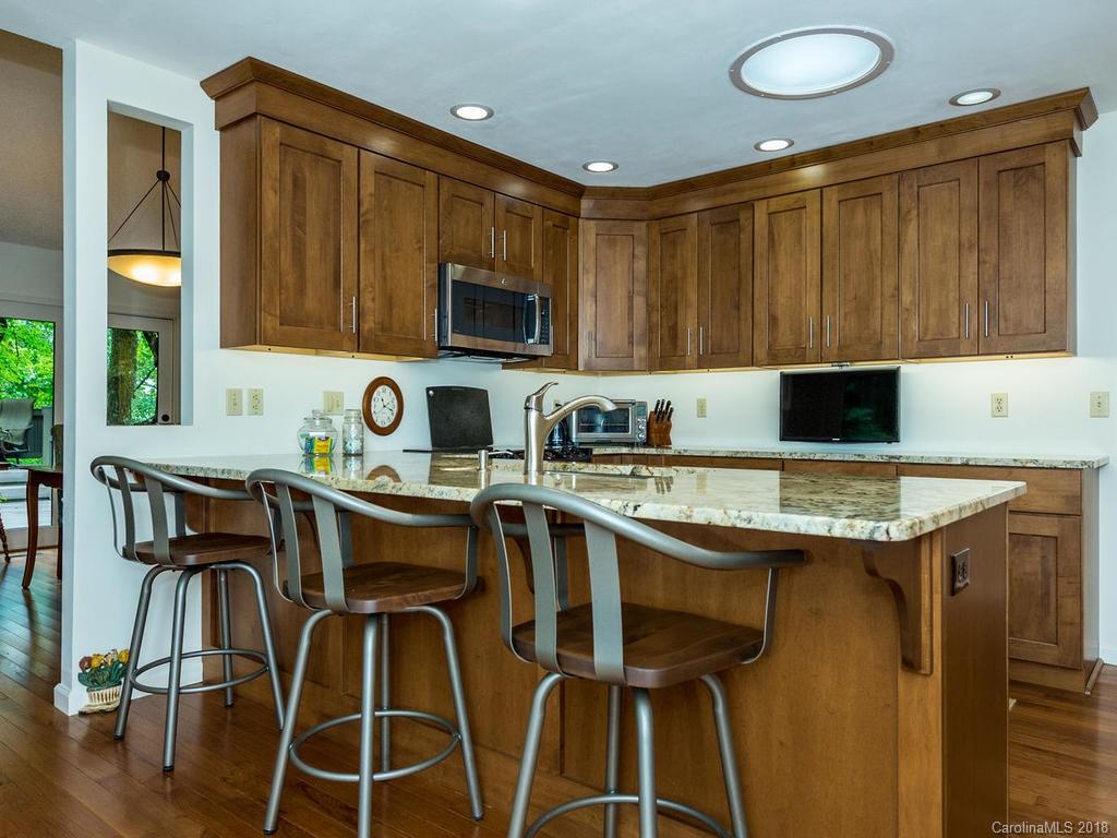 25 Gardenwood Lane Asheville NC 28803