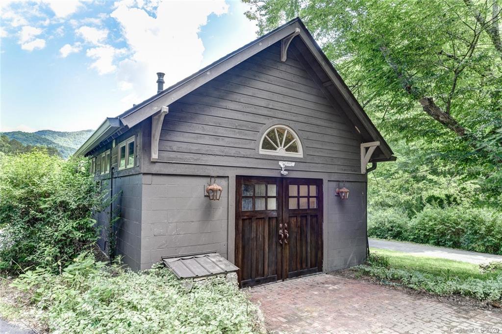 28 Ox Creek Road Weaverville NC 28787