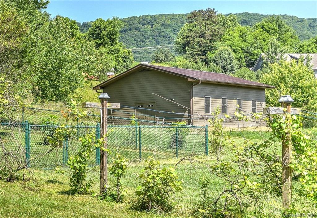 28 Ox Creek Road Weaverville NC 28787