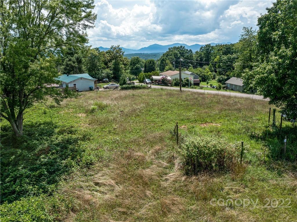 6 Parker Road Weaverville NC 28787
