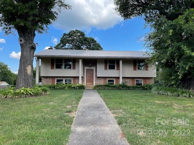 2332 24th Street NE Hickory NC 28601