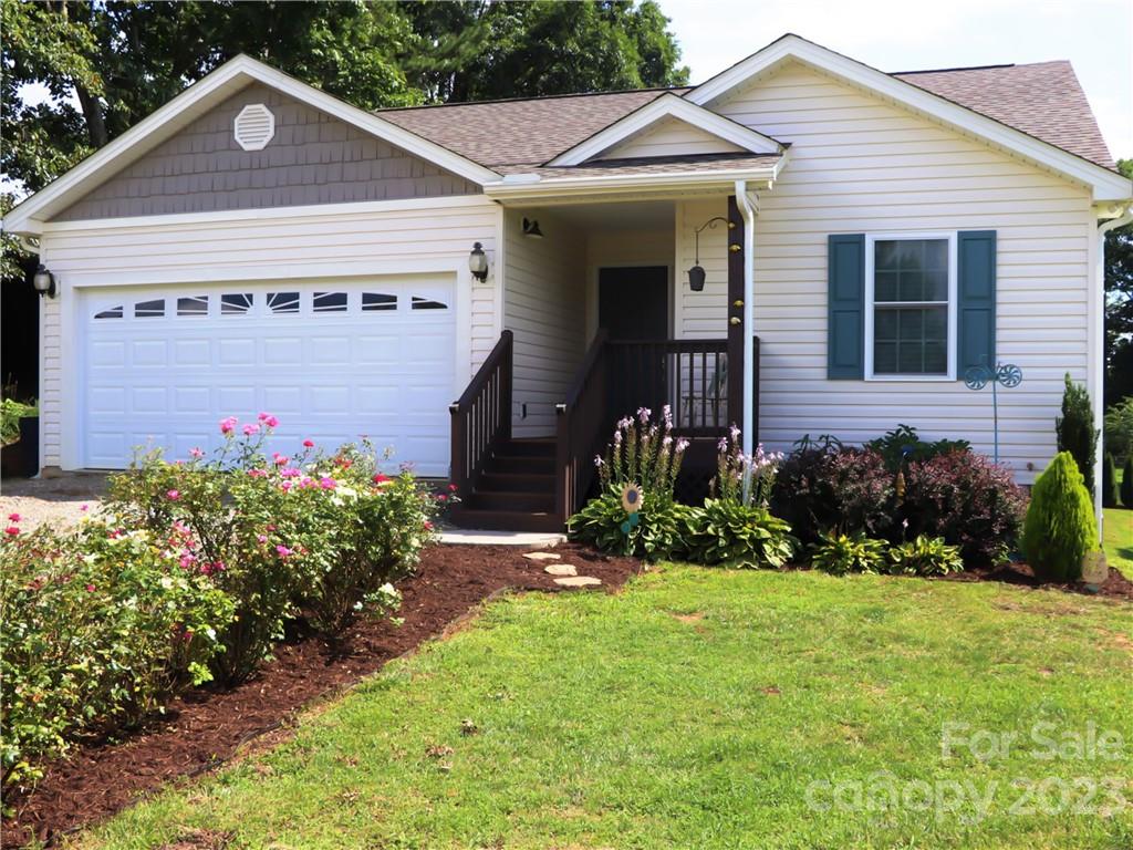 15 Indian Camp Road Weaverville NC 28787
