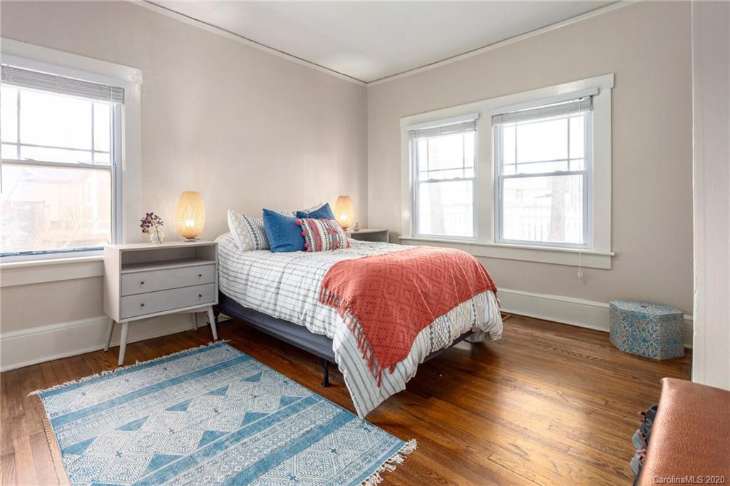 12 Park Street Weaverville NC 28787