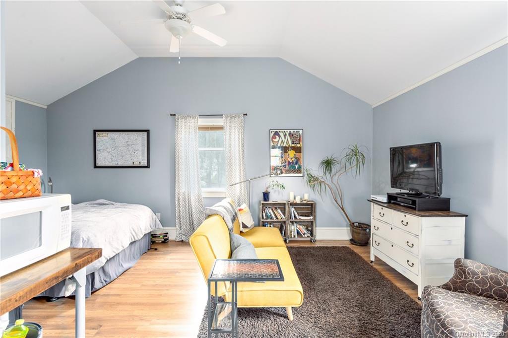 12 Park Street Weaverville NC 28787
