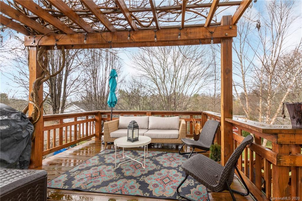 12 Park Street Weaverville NC 28787
