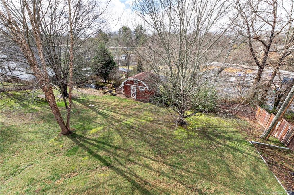 12 Park Street Weaverville NC 28787