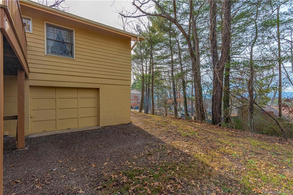 42 Hamburg Drive Weaverville NC 28787