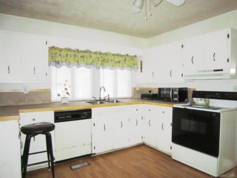 118 7th Street Black Mountain NC 28711