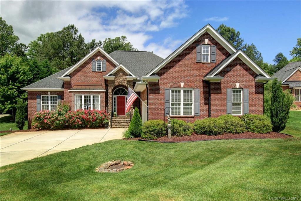 172 Honeysuckle Creek Loop Mooresville NC 28117