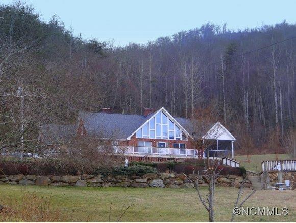 270 Ridgeway Road Candler NC 28715