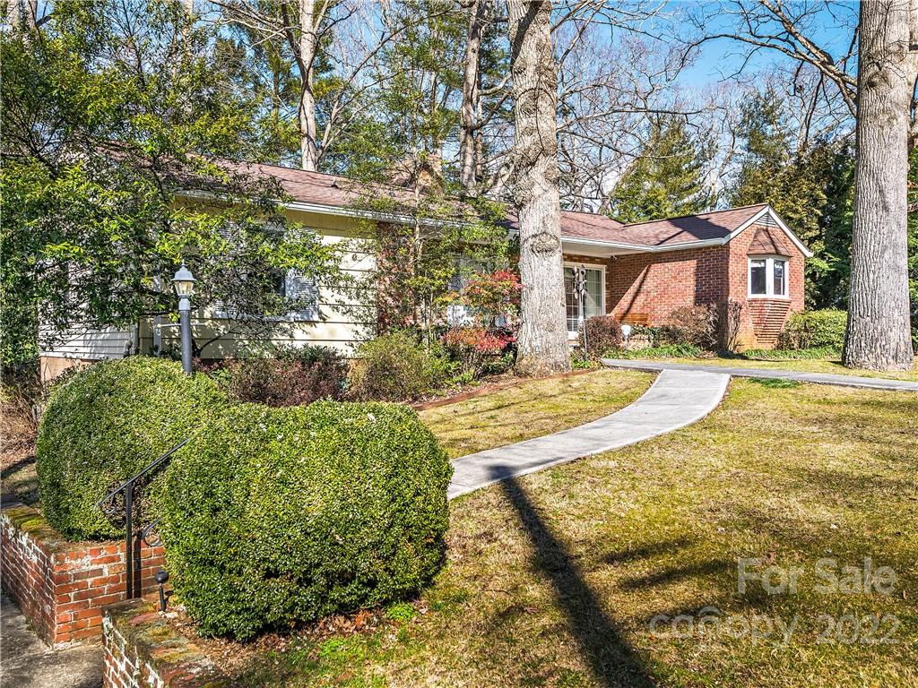 7 Oak Ridge Road Asheville NC 28805