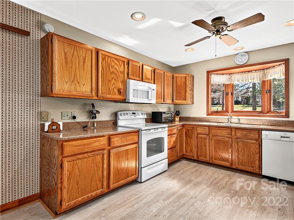 7 Oak Ridge Road Asheville NC 28805