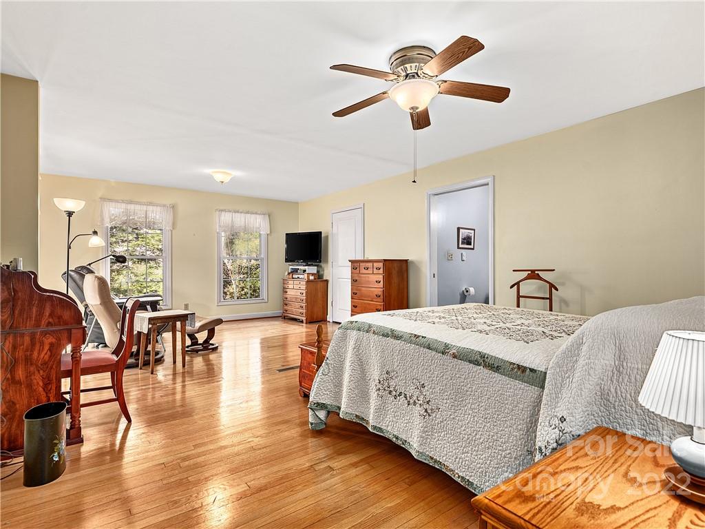 7 Oak Ridge Road Asheville NC 28805