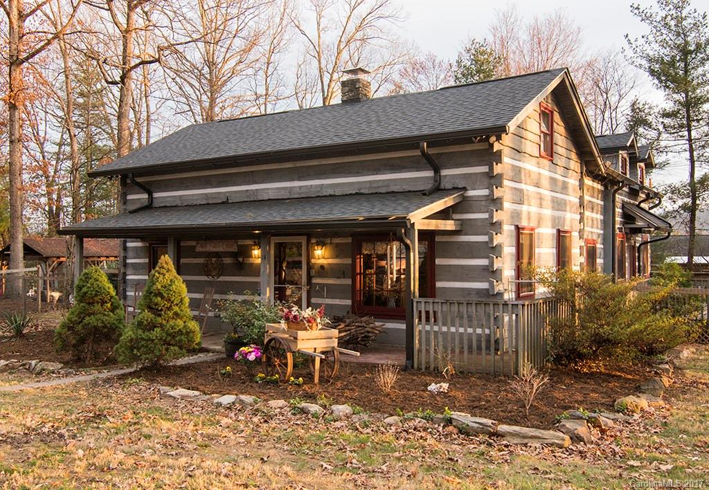 14 Canyon Cove Candler NC 28715
