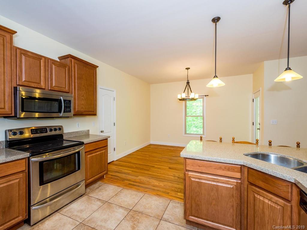 32 Lancaster Lane Weaverville NC 28787