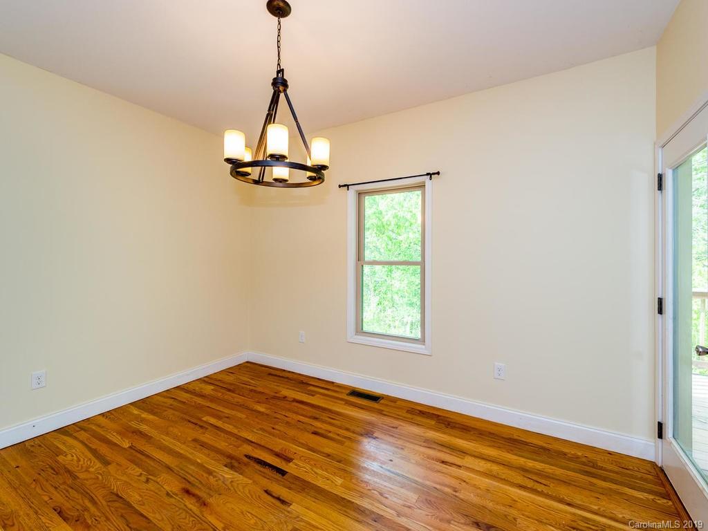 32 Lancaster Lane Weaverville NC 28787