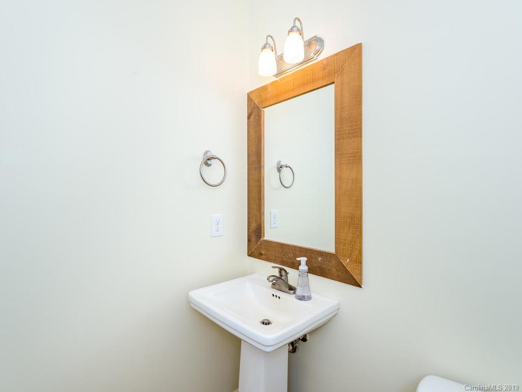 32 Lancaster Lane Weaverville NC 28787