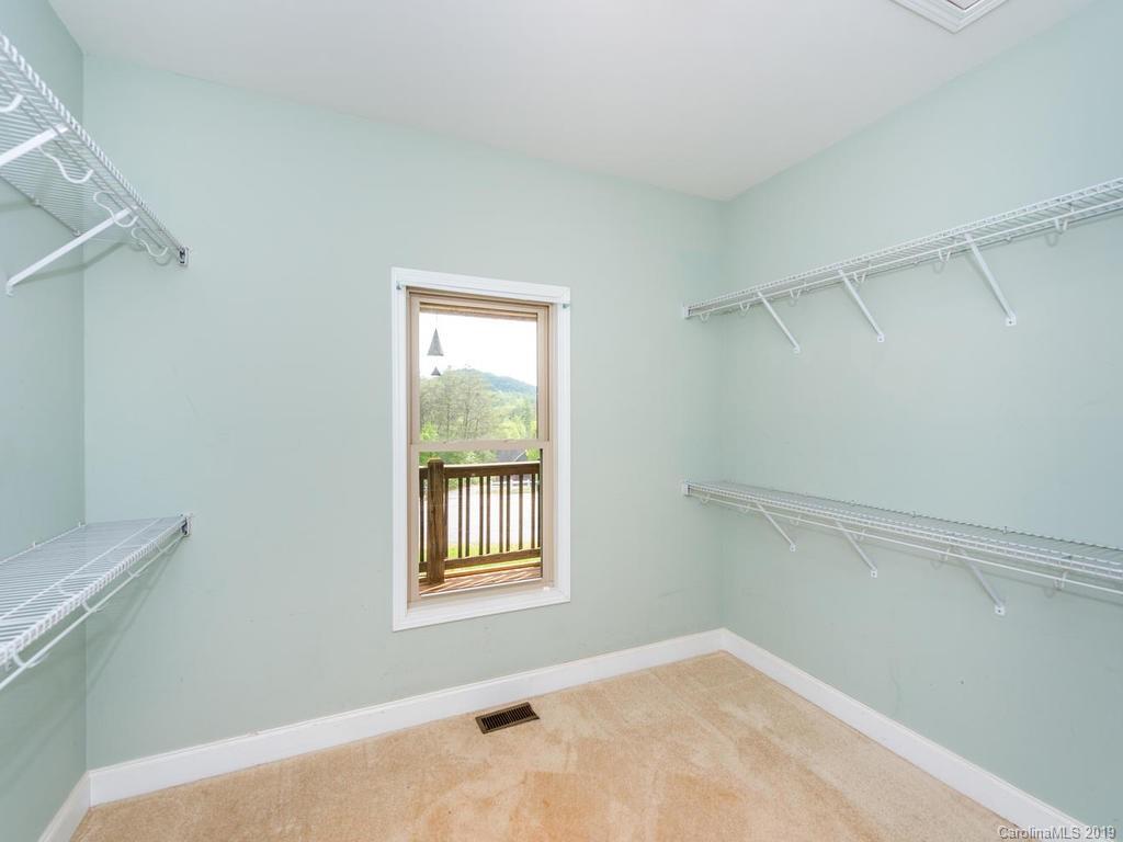32 Lancaster Lane Weaverville NC 28787
