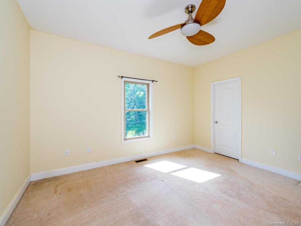 32 Lancaster Lane Weaverville NC 28787