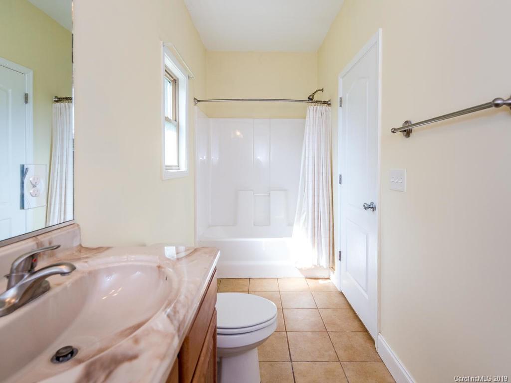 32 Lancaster Lane Weaverville NC 28787