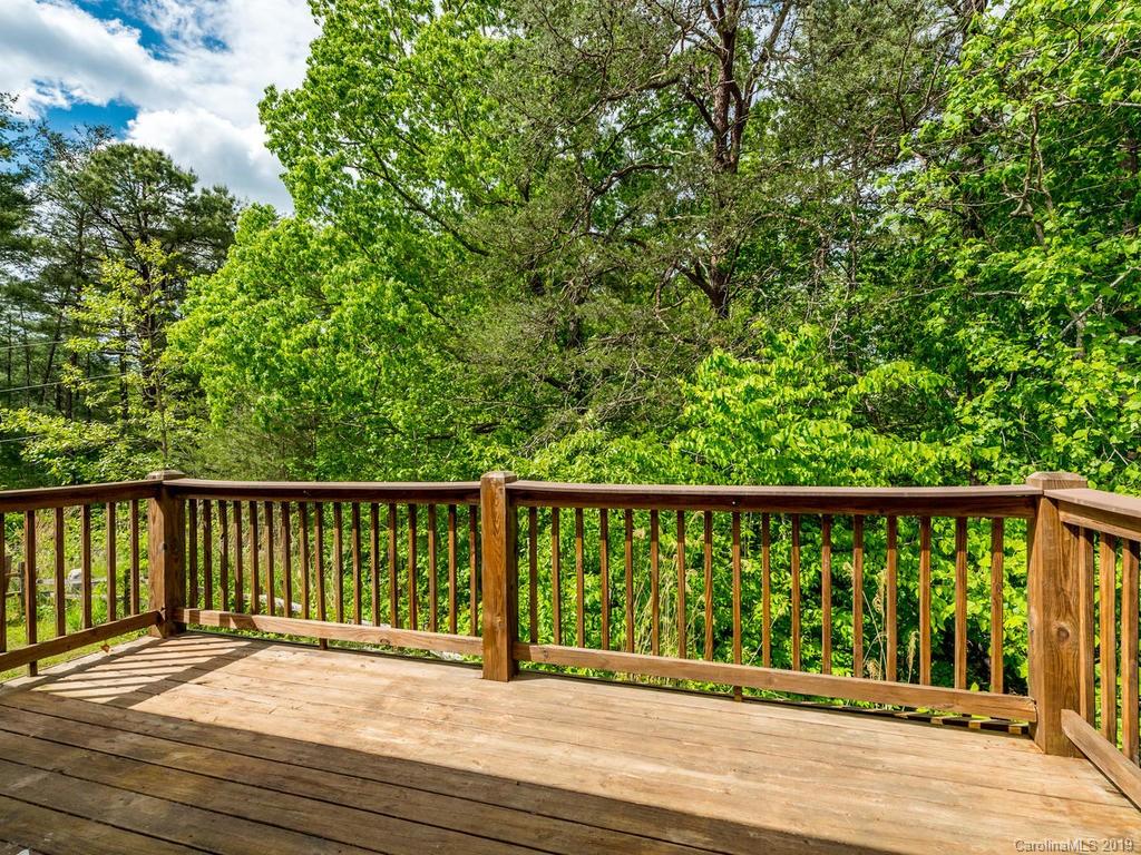 32 Lancaster Lane Weaverville NC 28787
