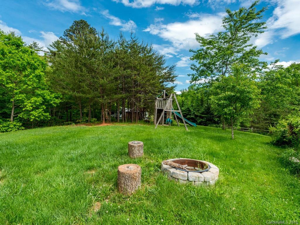 32 Lancaster Lane Weaverville NC 28787