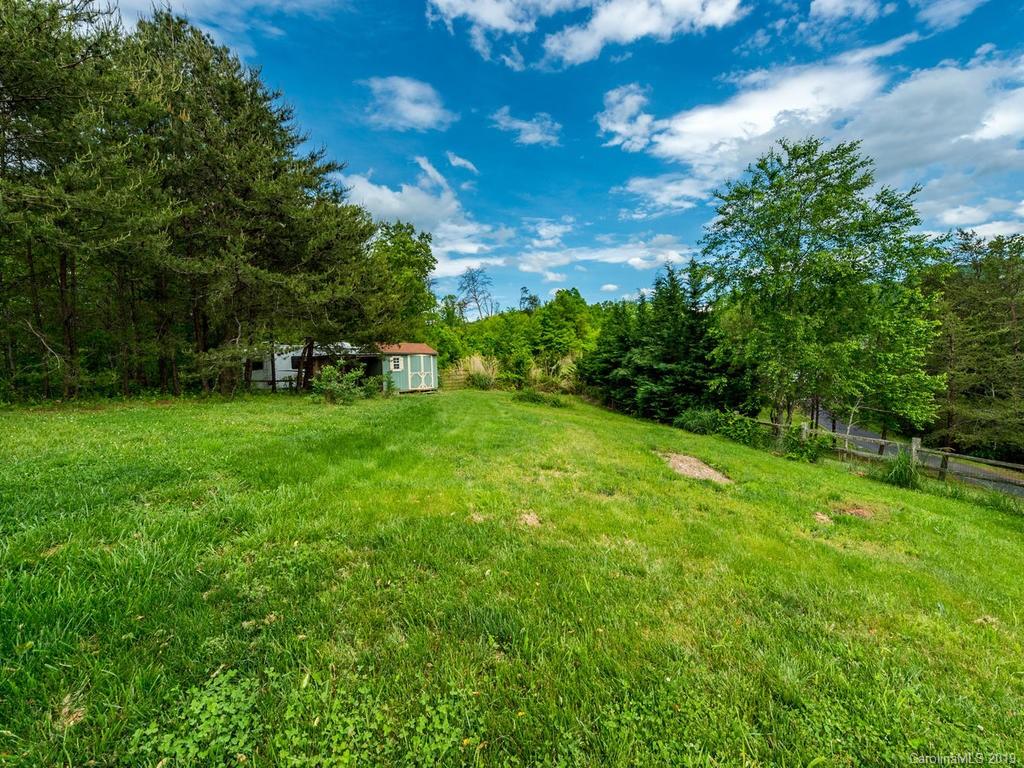 32 Lancaster Lane Weaverville NC 28787