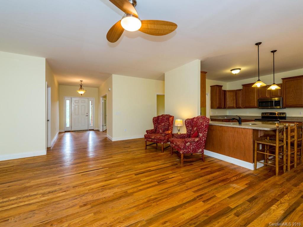 32 Lancaster Lane Weaverville NC 28787