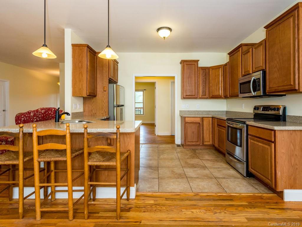 32 Lancaster Lane Weaverville NC 28787