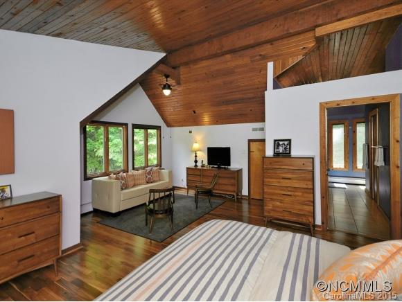 380 Summer Haven Road Swannanoa NC 28778