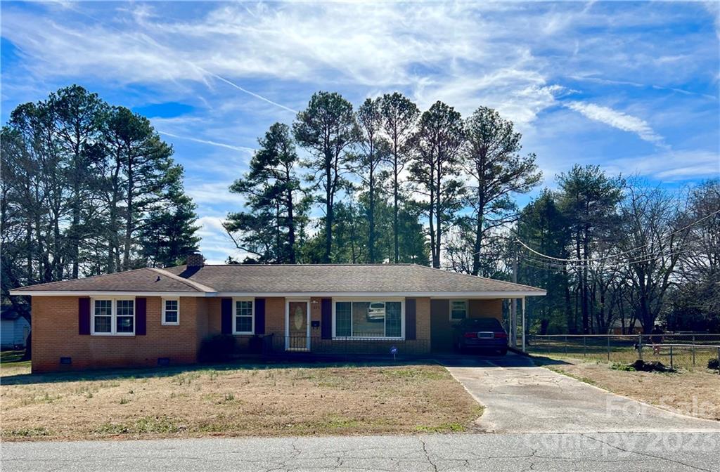 223 Franklin Drive Forest City NC 28043